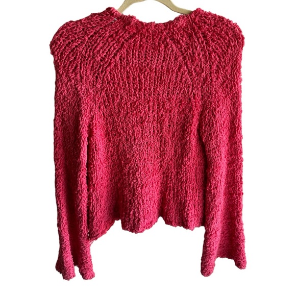 Free People pink found my friend boucle oversized v neck cropped sweater size XS - Picture 2 of 5